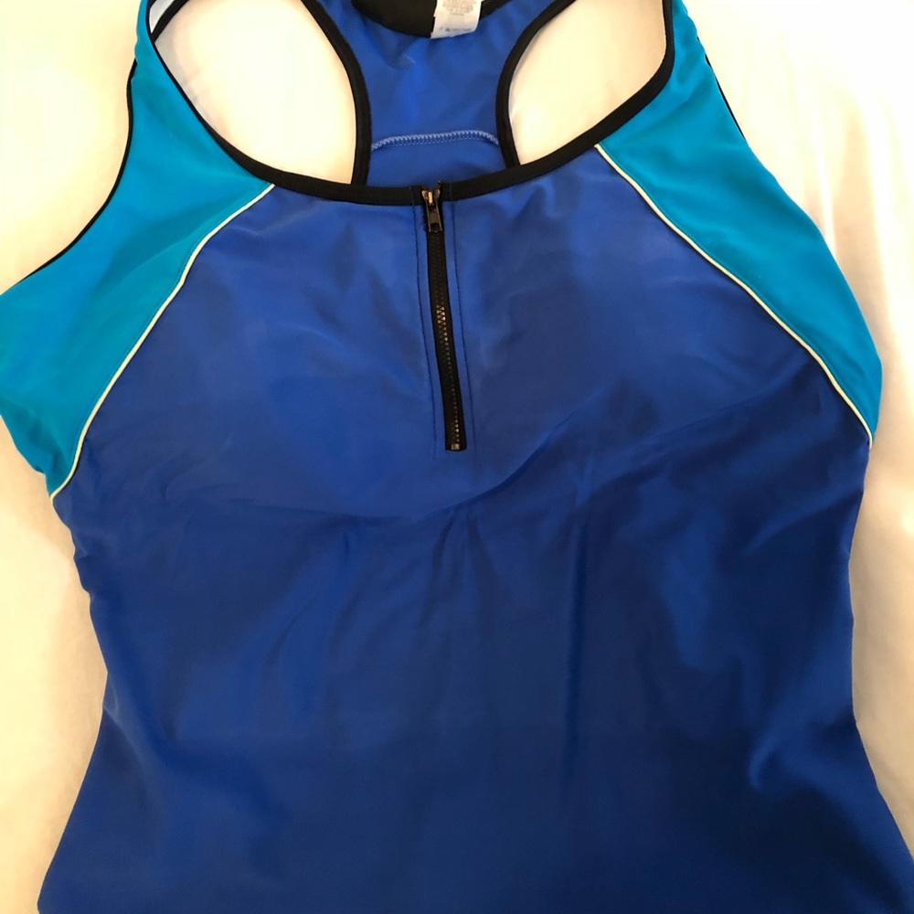 Size18 ALTHLETECH Brand Zip-up Swim Top